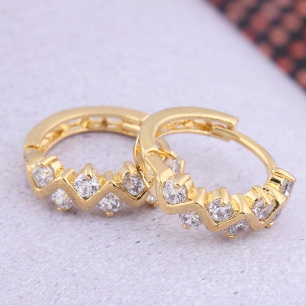 Kuniu Elegant Gold Plated Crystal Rhinestone Hoop Earrings For Women