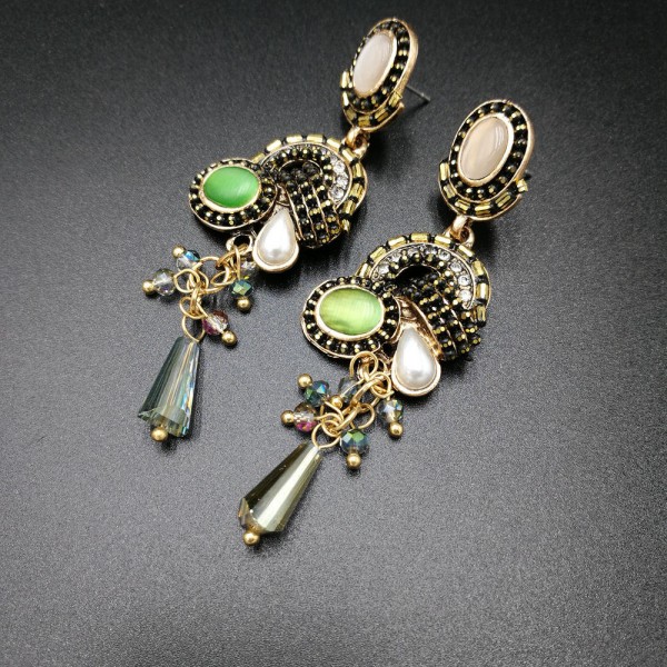 Vintage Natural Stone Pearl Earring Elegant Crystal Pendant Rococo Style Party Jewelry for Women